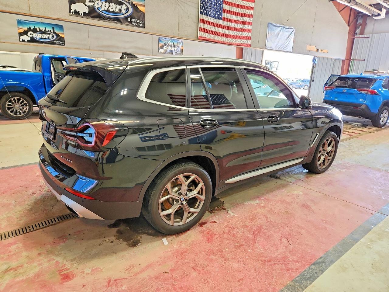 2022 BMW X3 xDrive30I - zdjęcie 3