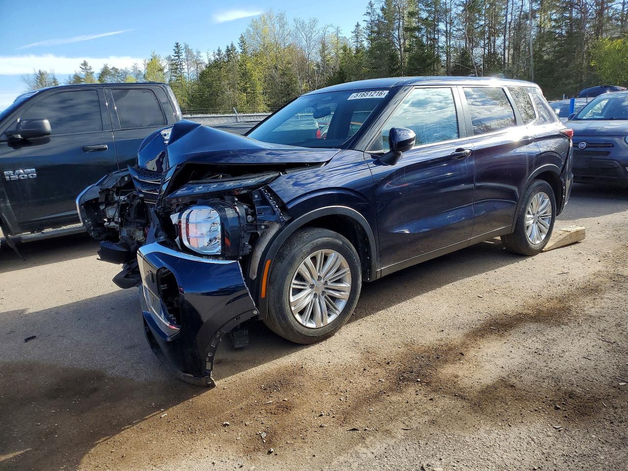 2022 Mitsubishi Outlander Es - zdjęcie główne