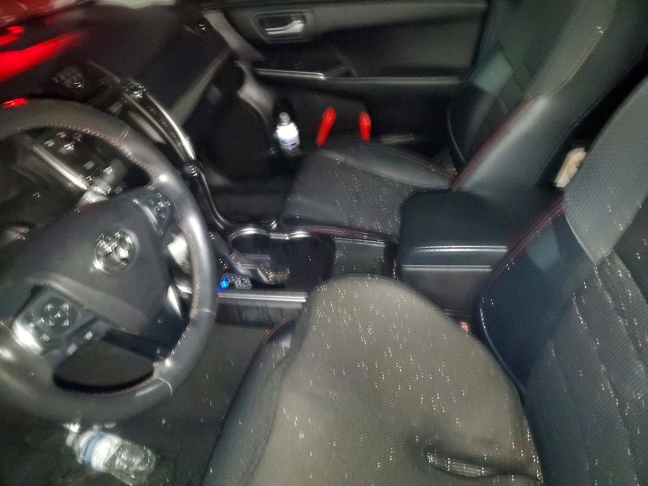 2016 Toyota Camry Le - zdjęcie 7