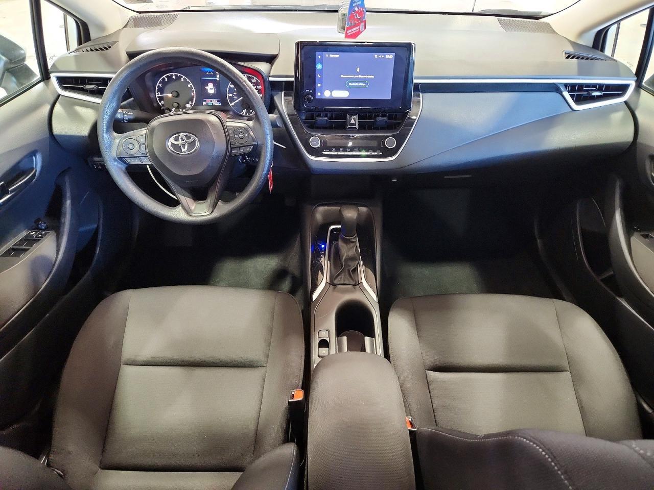 2025 Toyota Corolla Le - zdjęcie 8