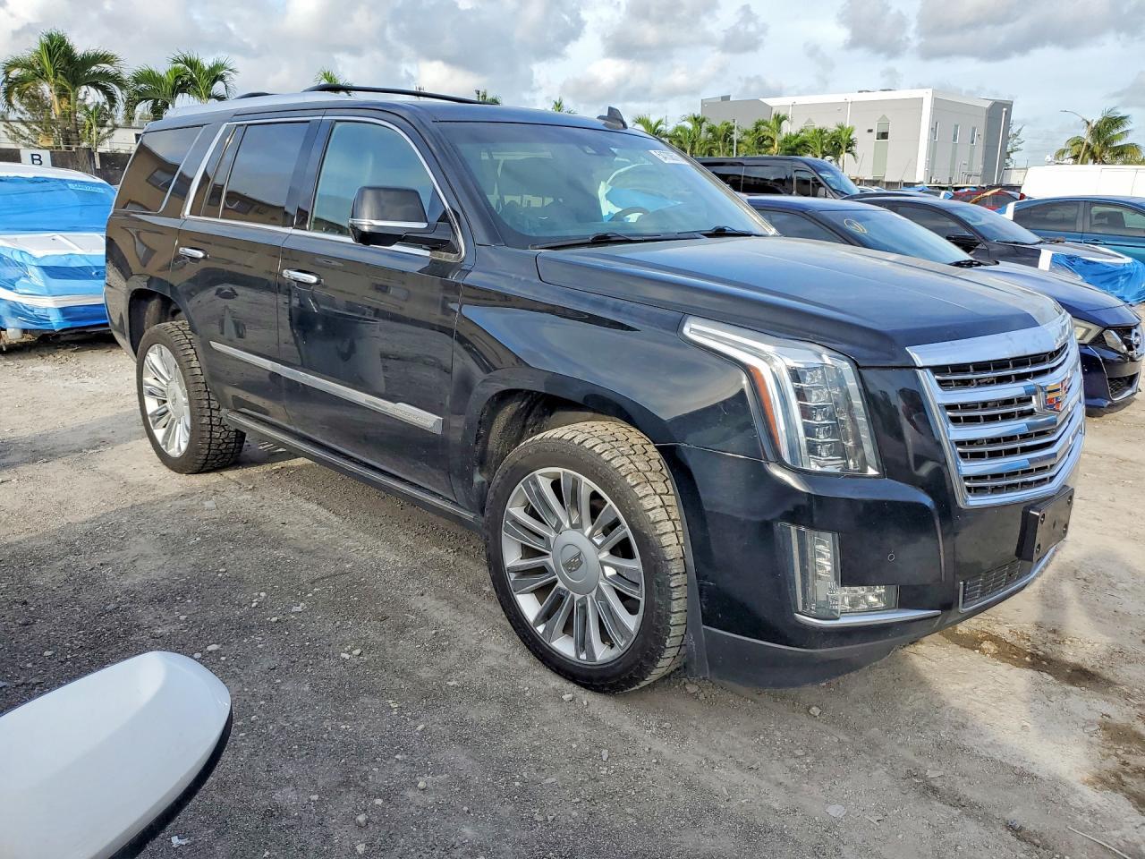 2015 Cadillac Escalade Platinum - zdjęcie 4