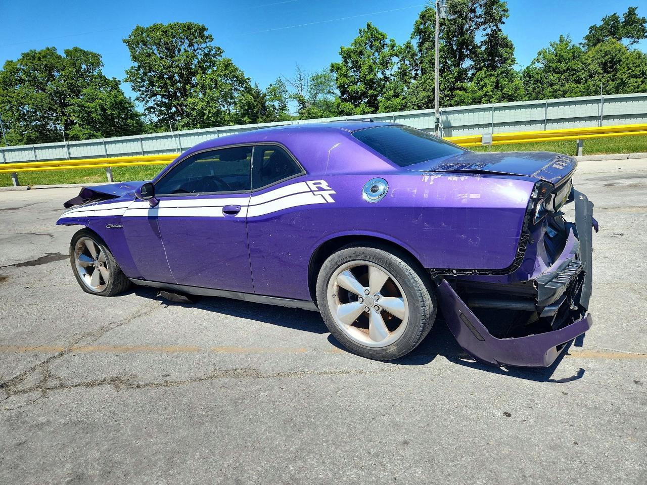 2013 Dodge Challenger R/T - zdjęcie 2