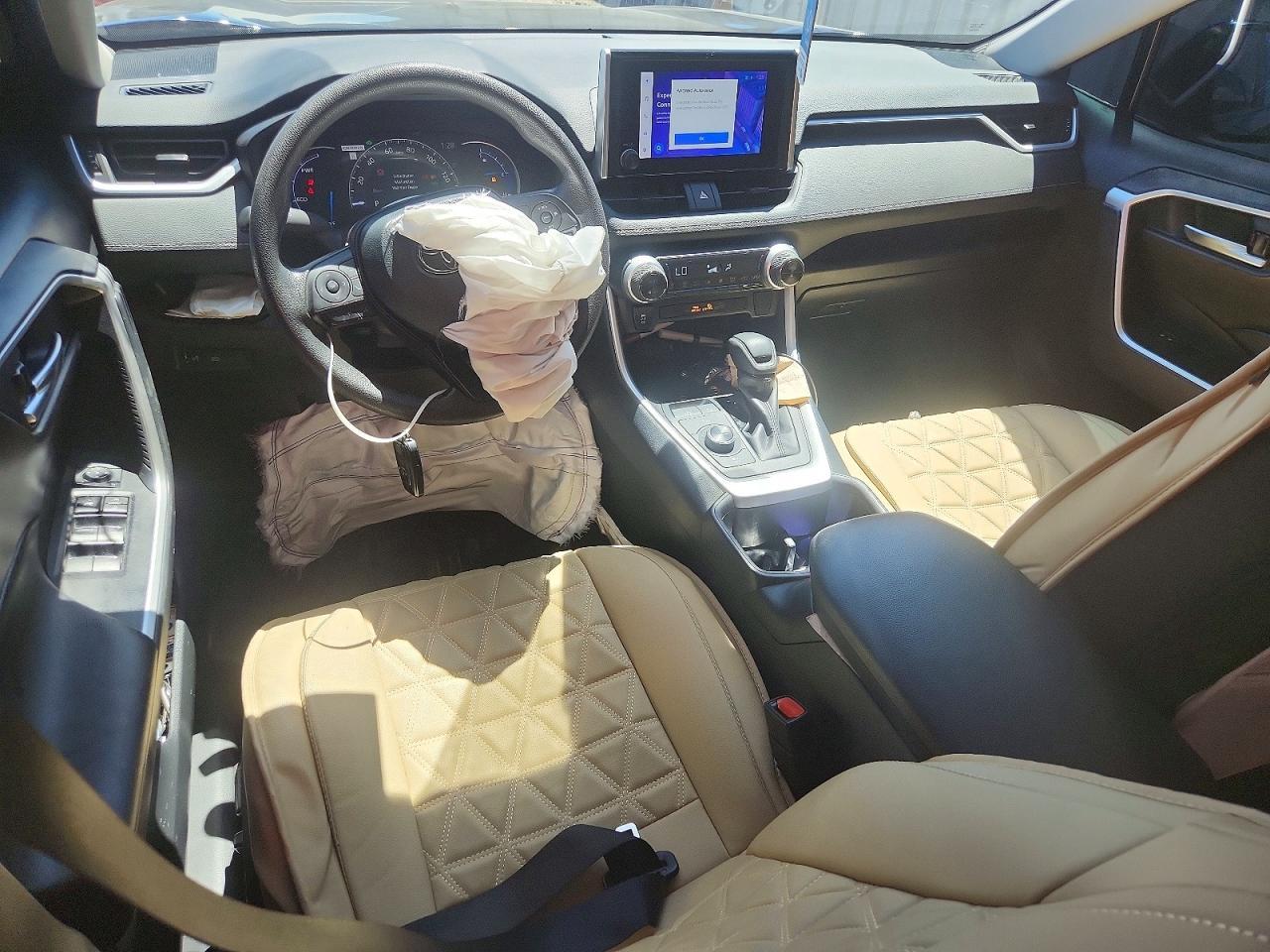 2024 Toyota Rav4 Hybrid Xle - zdjęcie 8
