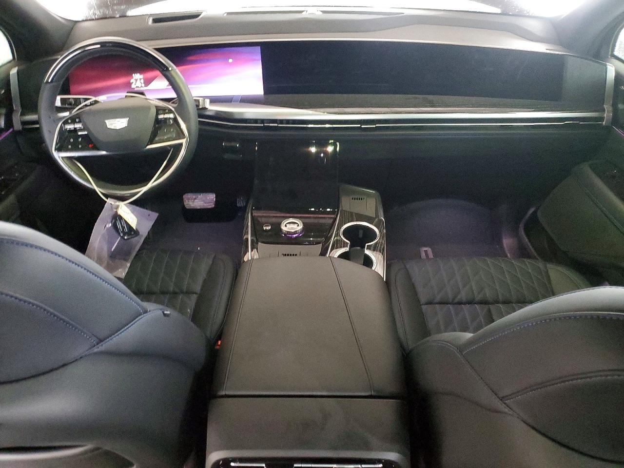 2026 Cadillac Escalade - zdjęcie 8