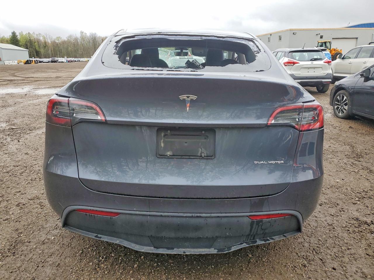2023 Tesla Model Y - zdjęcie 6