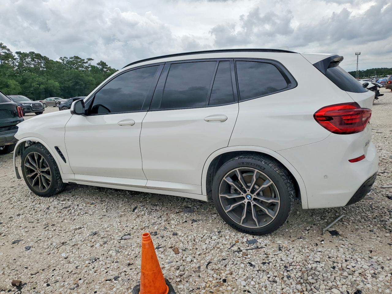 2020 BMW X3 Sdrive30I - zdjęcie 2
