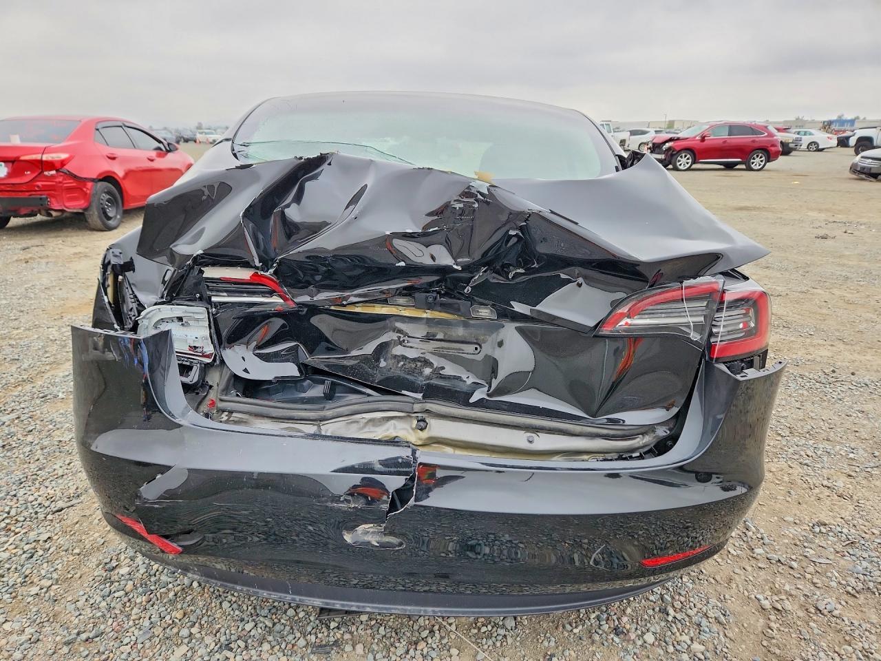 2023 Tesla Model 3 - zdjęcie 11