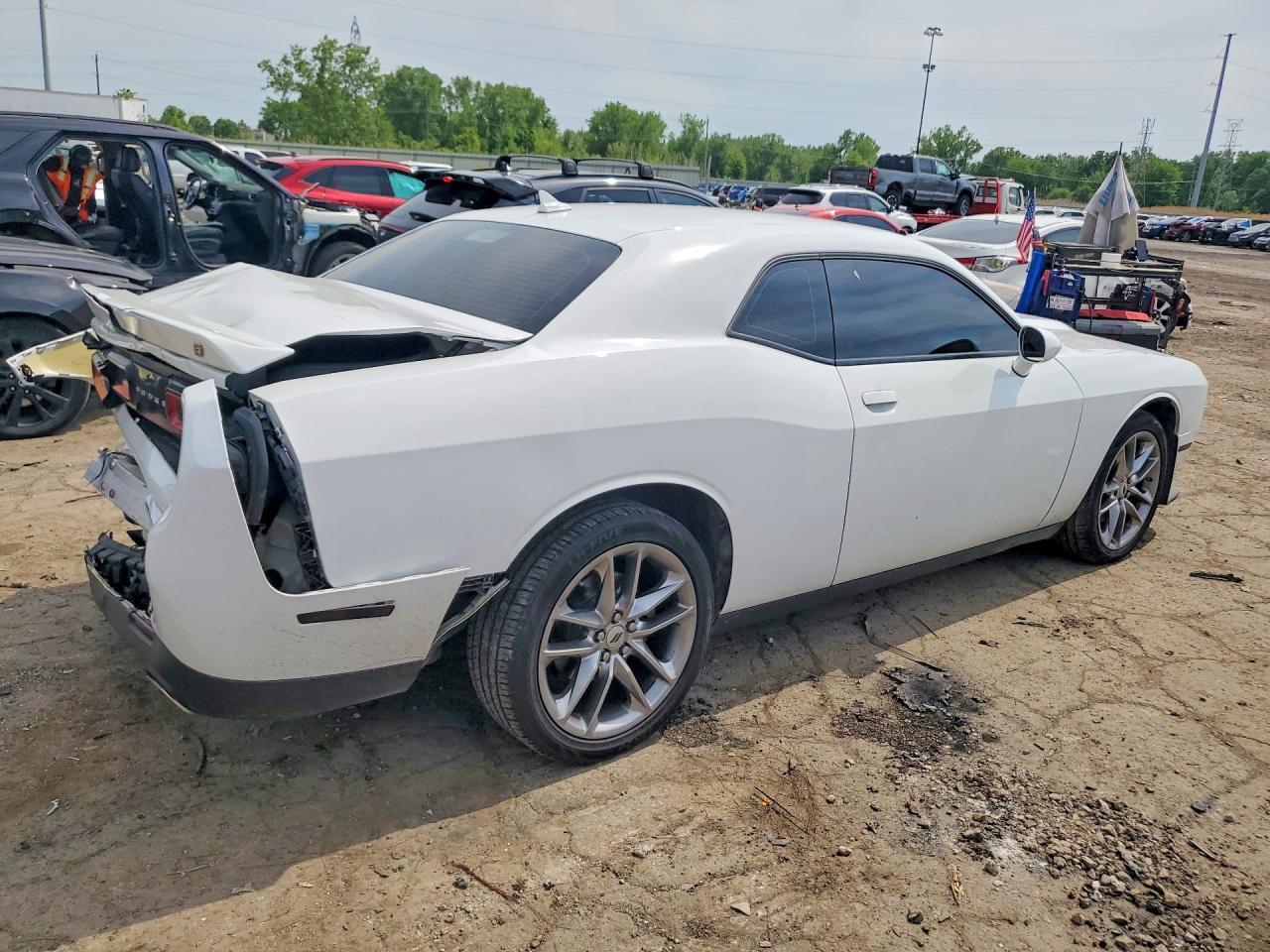 2022 Dodge Challenger Gt - zdjęcie 3