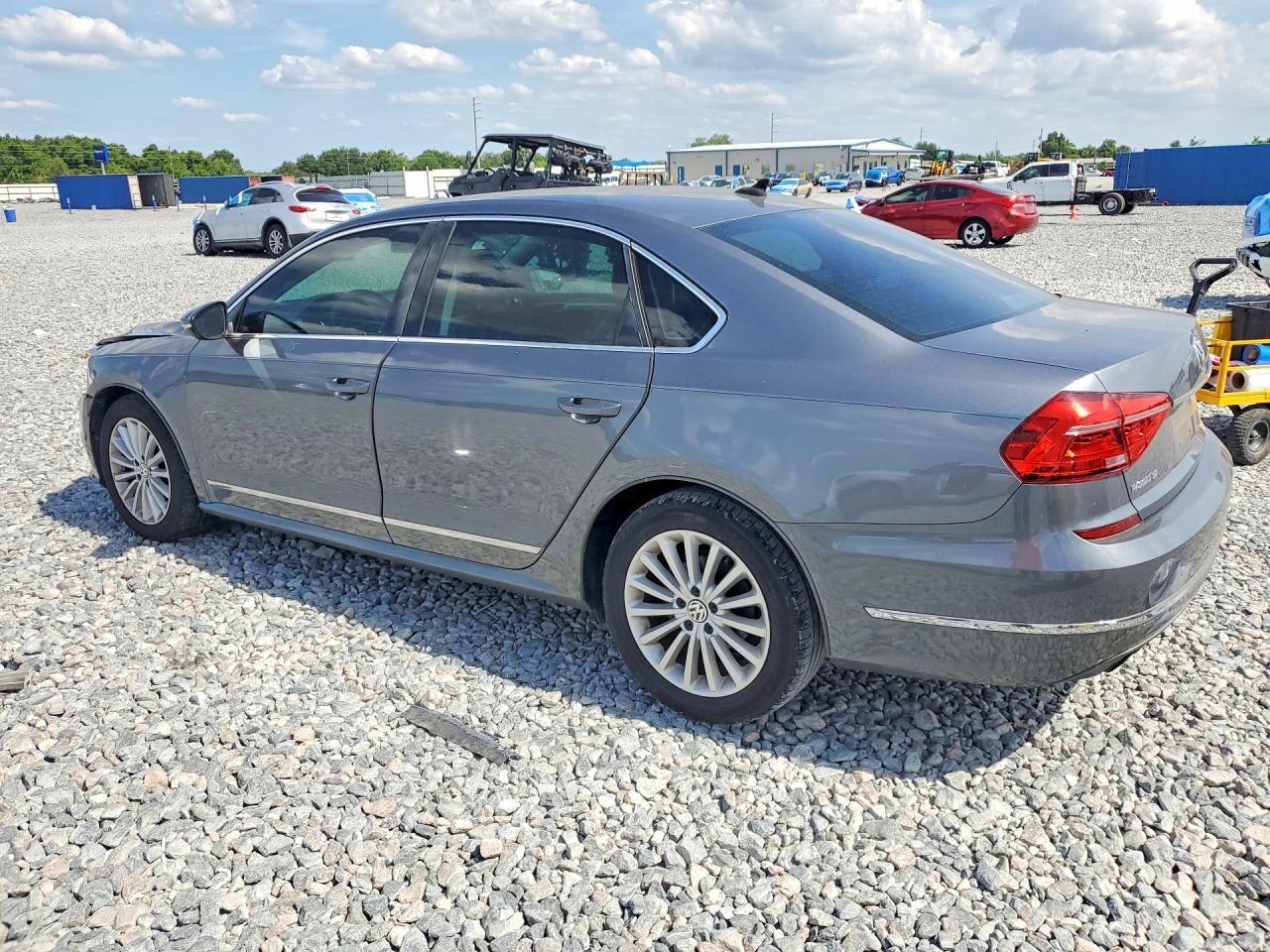 2016 Volkswagen Passat Se - zdjęcie 2