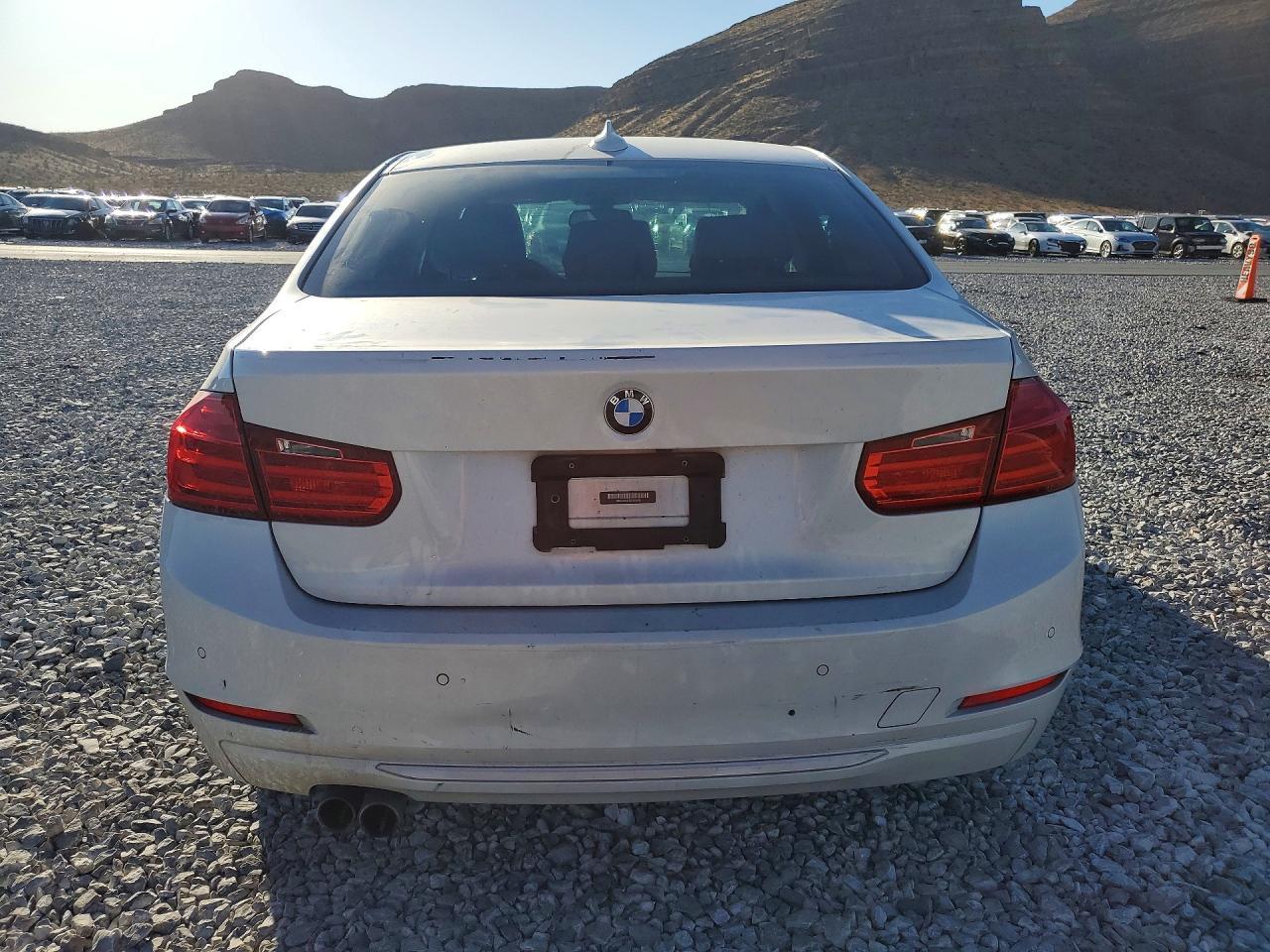 2013 BMW 328 I - zdjęcie 6
