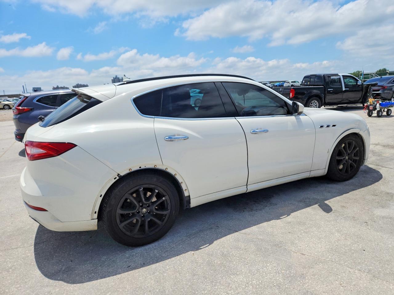 2017 Maserati Levante S Sport - zdjęcie 3