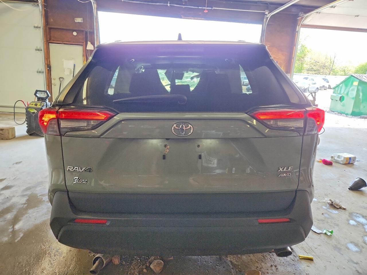 2019 Toyota Rav4 Xle - zdjęcie 6