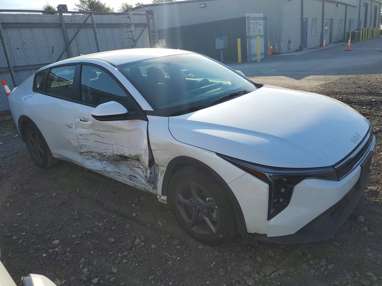 2025 Kia K4 Lxs - zdjęcie 4