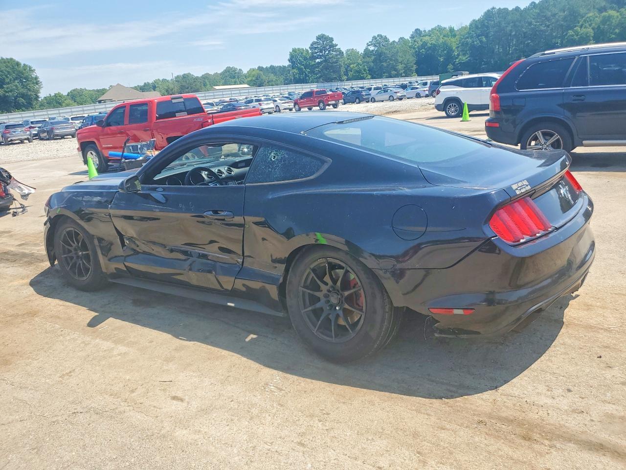 2016 Ford Mustang - zdjęcie 2