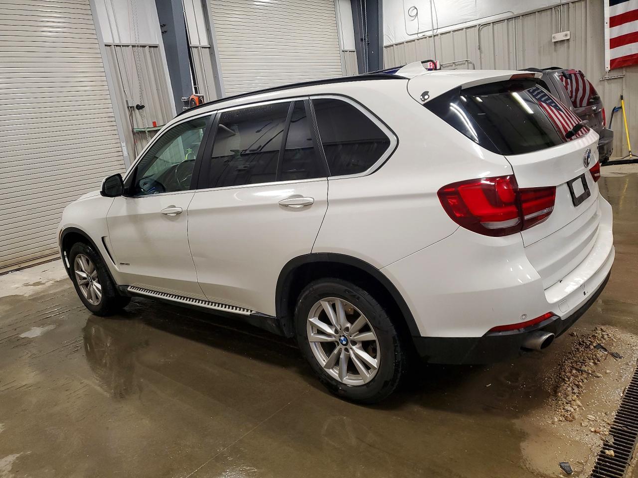 2015 BMW X5 xDrive35I - zdjęcie 2
