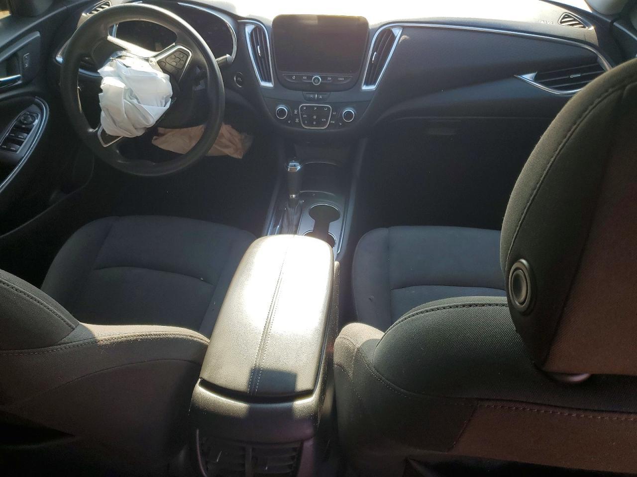 2020 Chevrolet Malibu - zdjęcie 8