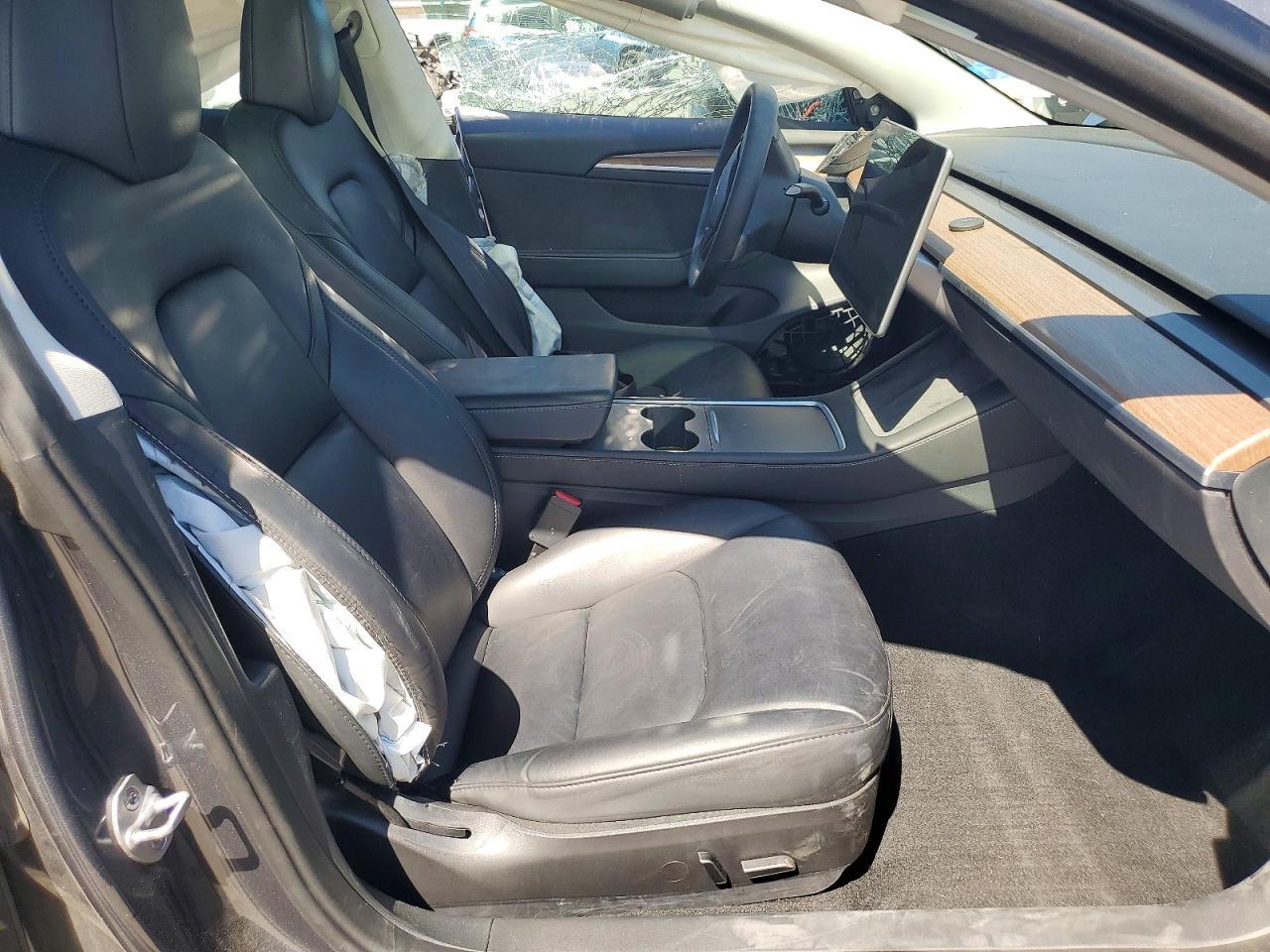2023 Tesla Model 3 - zdjęcie 7