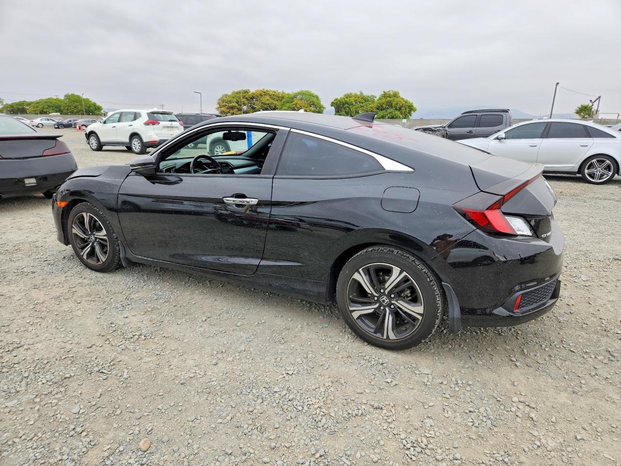 2017 Honda Civic Touring - zdjęcie 2