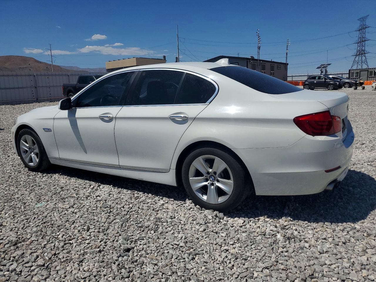 2013 BMW 528 I - zdjęcie 2