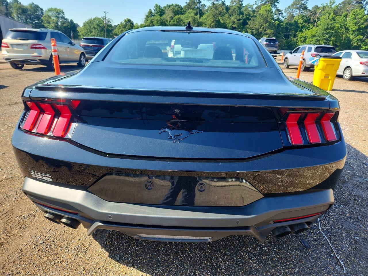 2024 Ford Mustang - zdjęcie 6