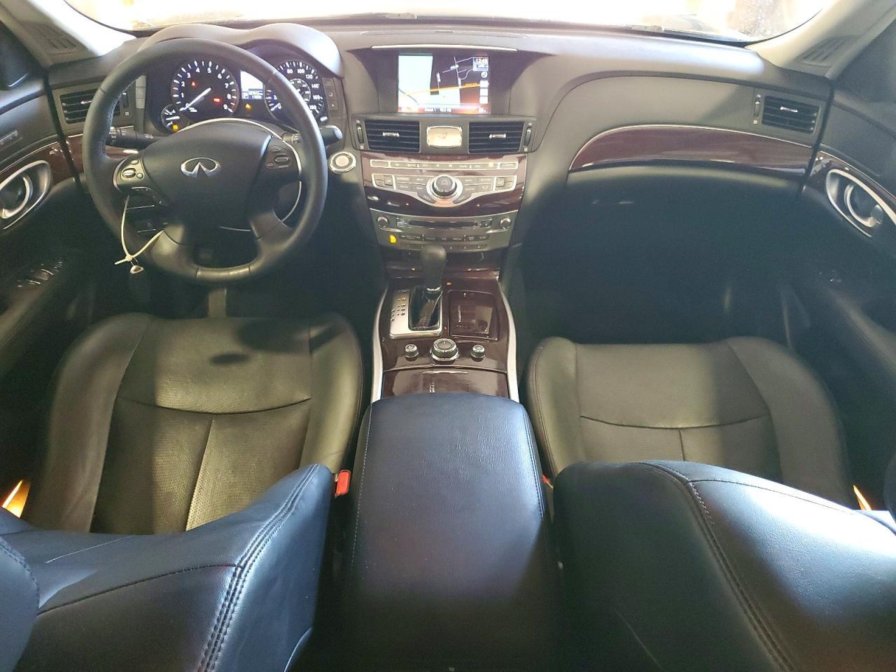 2015 Infiniti Q70 3.7 - zdjęcie 8
