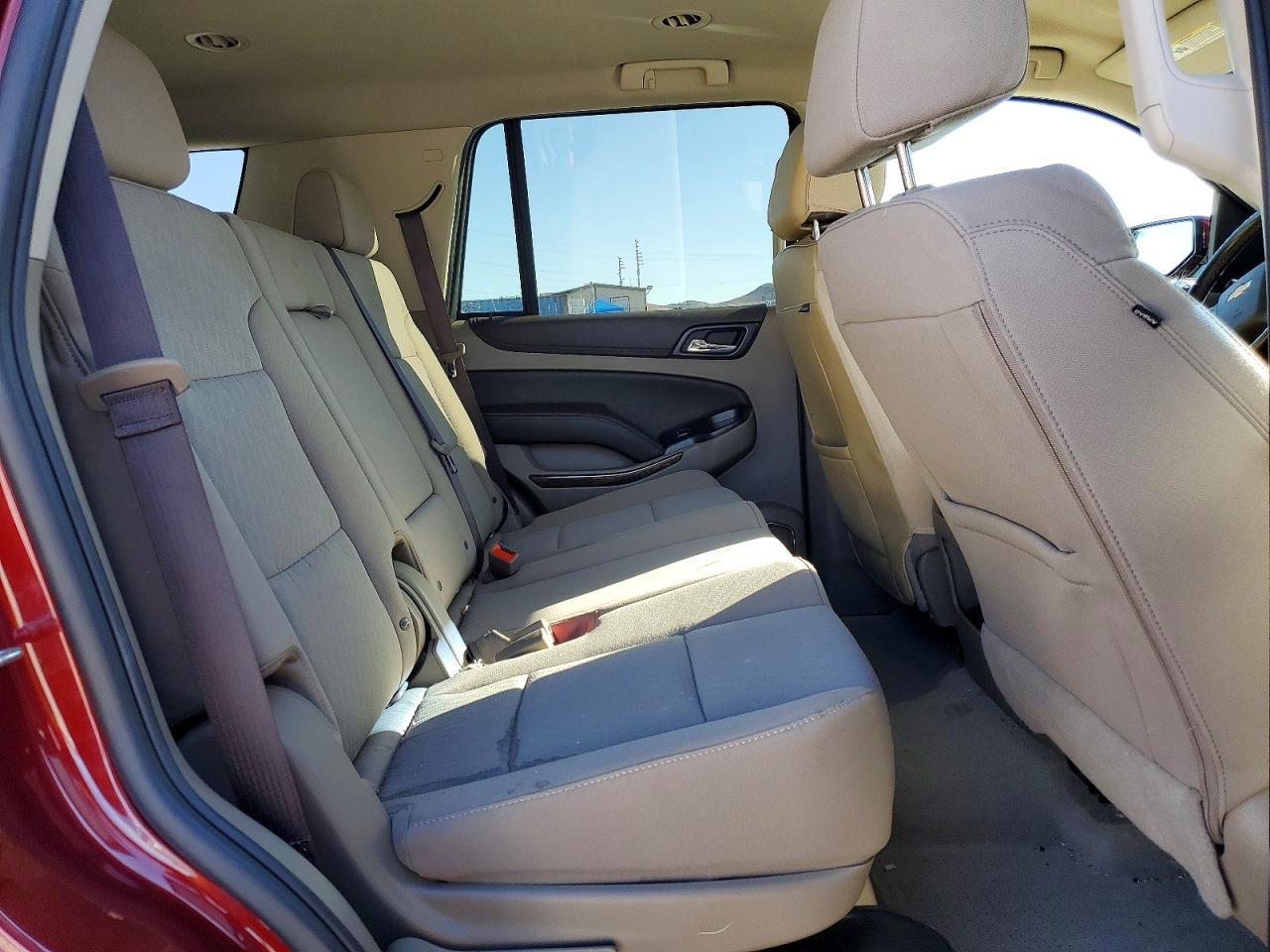 2019 Chevrolet Tahoe C1500 Ls - zdjęcie 10
