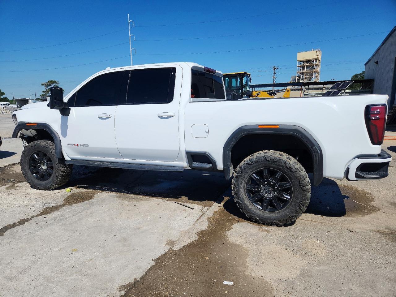 2024 GMC Sierra K2500 At4 - zdjęcie 2