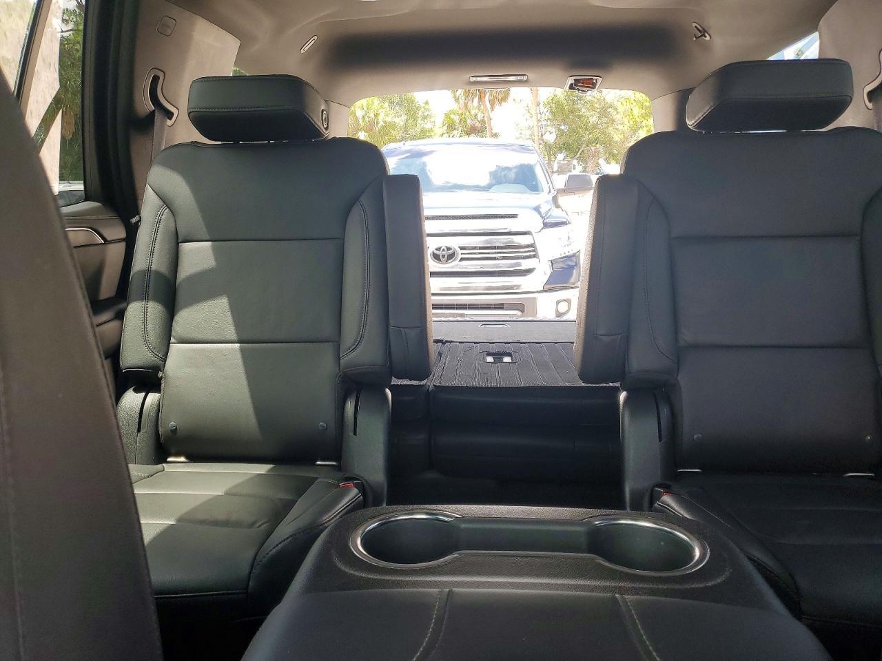 2021 Chevrolet Tahoe K1500 Lt - zdjęcie 10