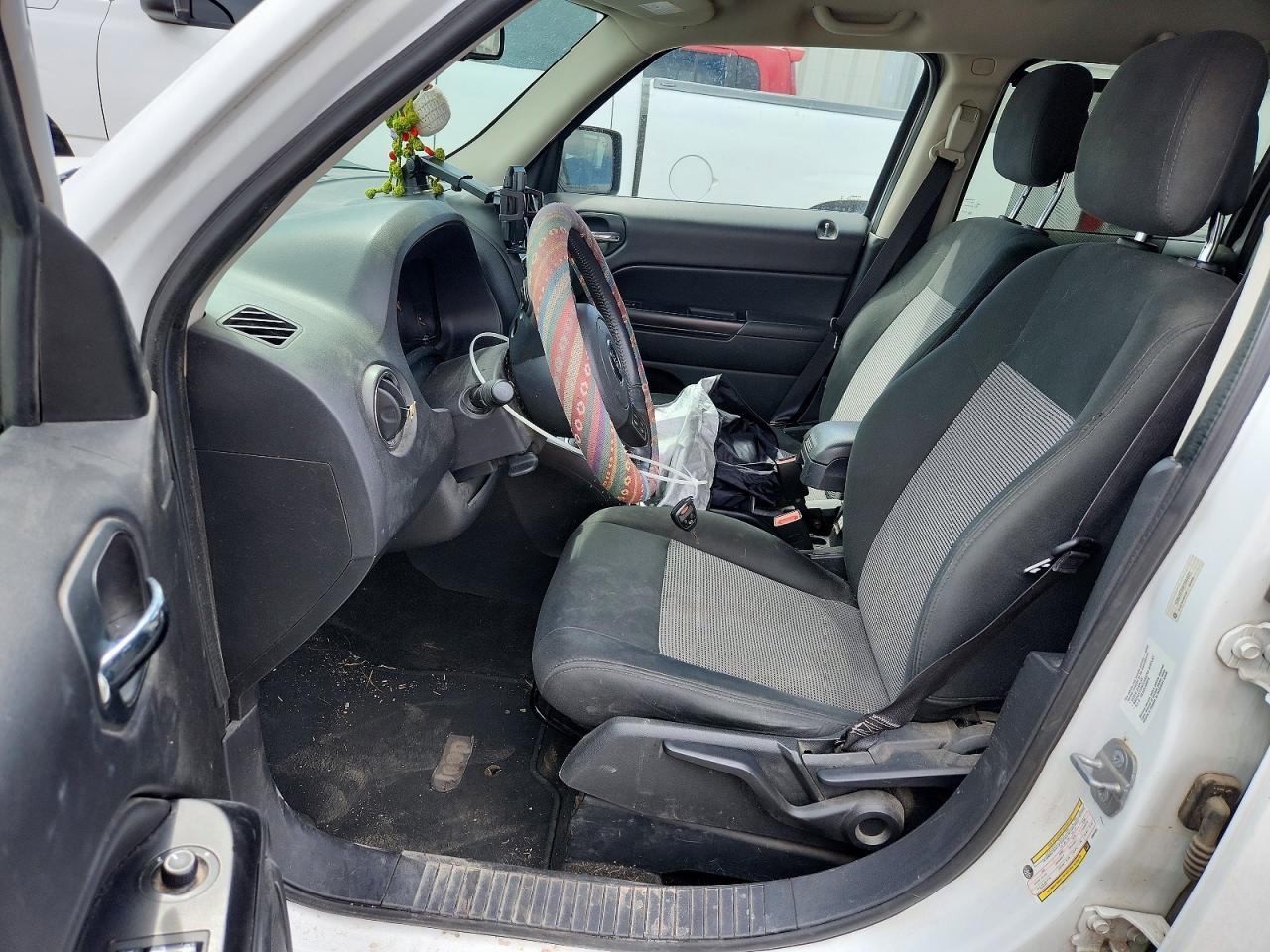 2014 Jeep Patriot Latitude - zdjęcie 7