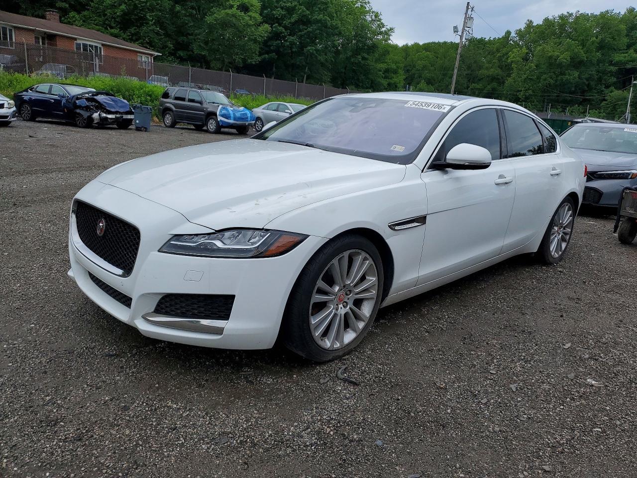 2017 Jaguar Xf Prestige - zdjęcie główne