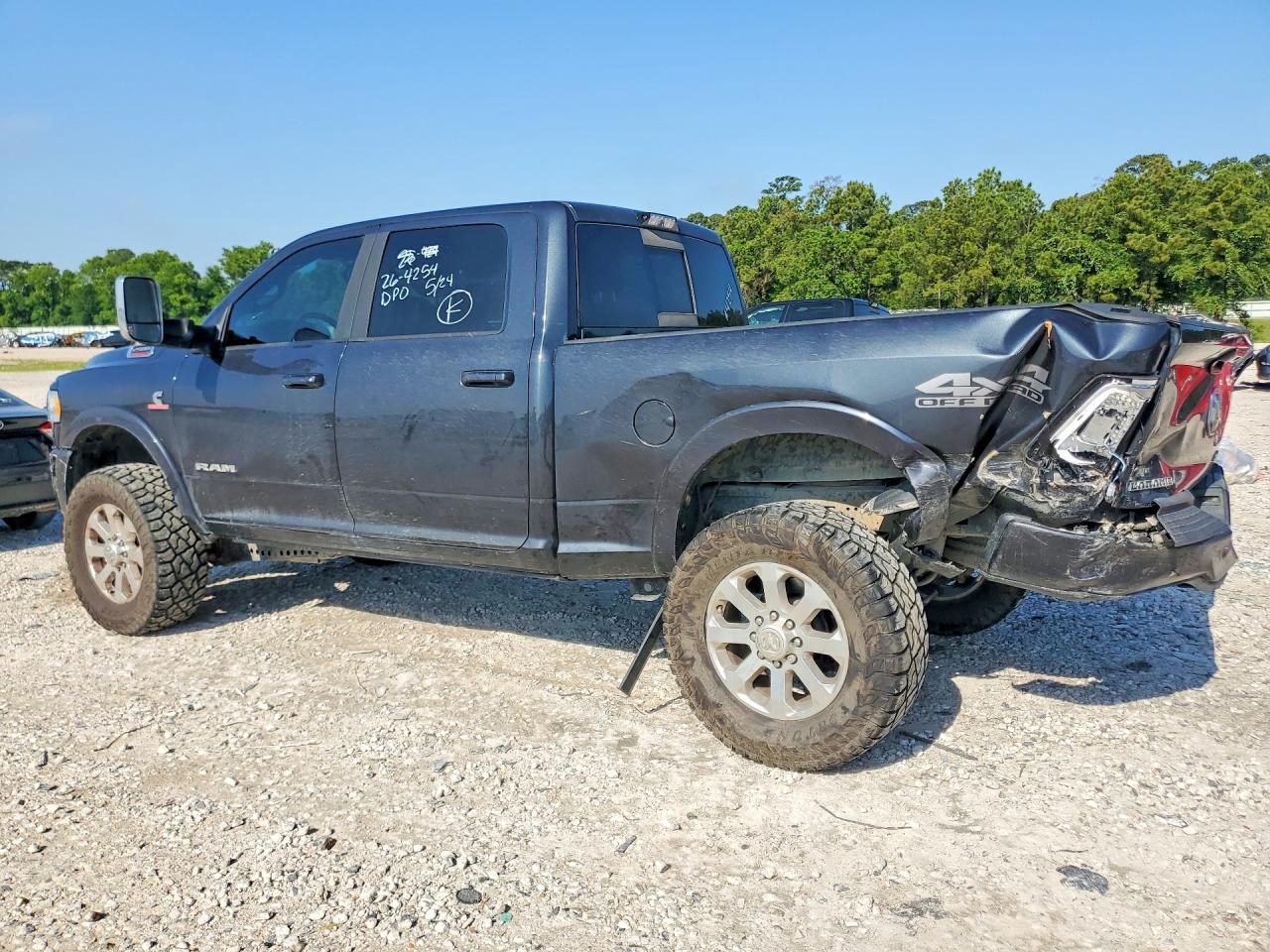 2021 Ram 2500 Laramie - zdjęcie 2