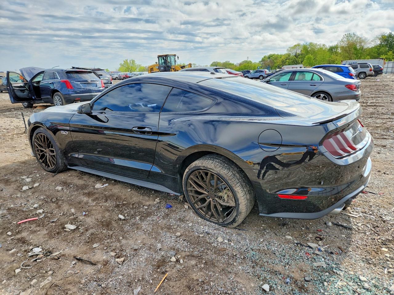 2019 Ford Mustang Gt - zdjęcie 2
