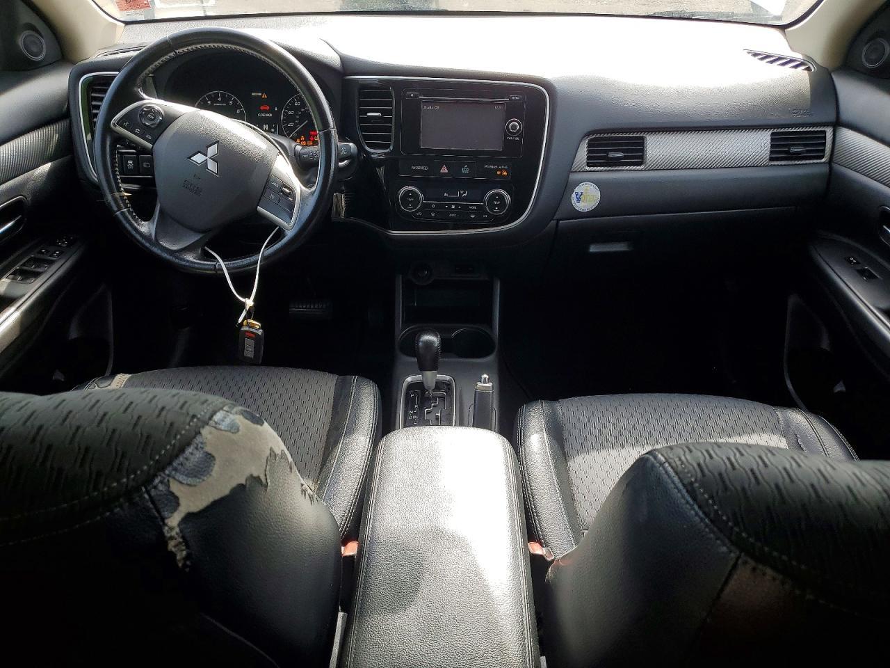2015 Mitsubishi Outlander Se - zdjęcie 8