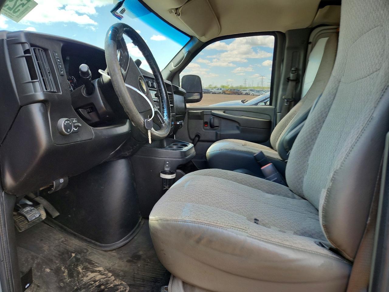 2013 Chevrolet Express G3500 - zdjęcie 7