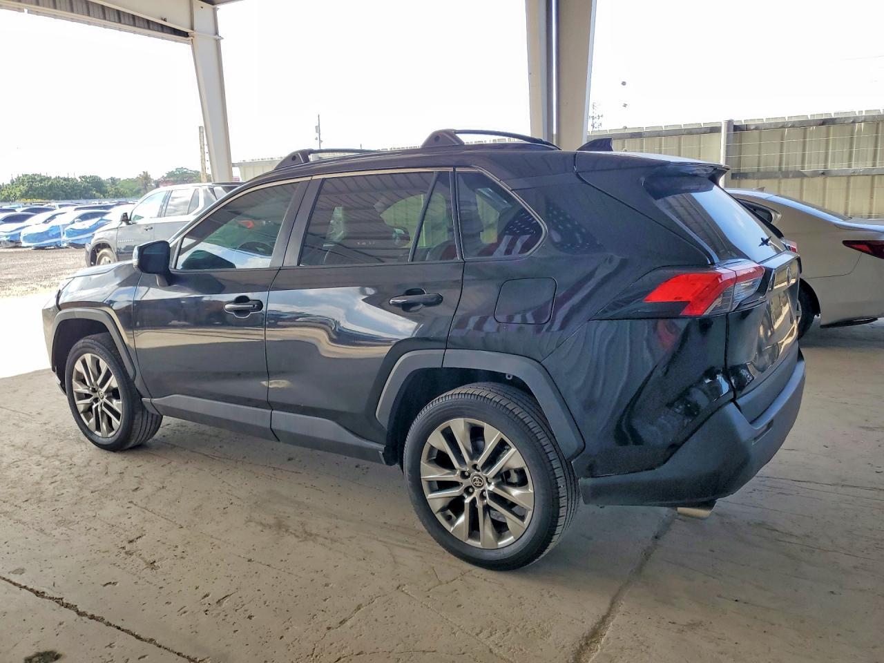 2021 Toyota Rav4 Xle Premium - zdjęcie 2