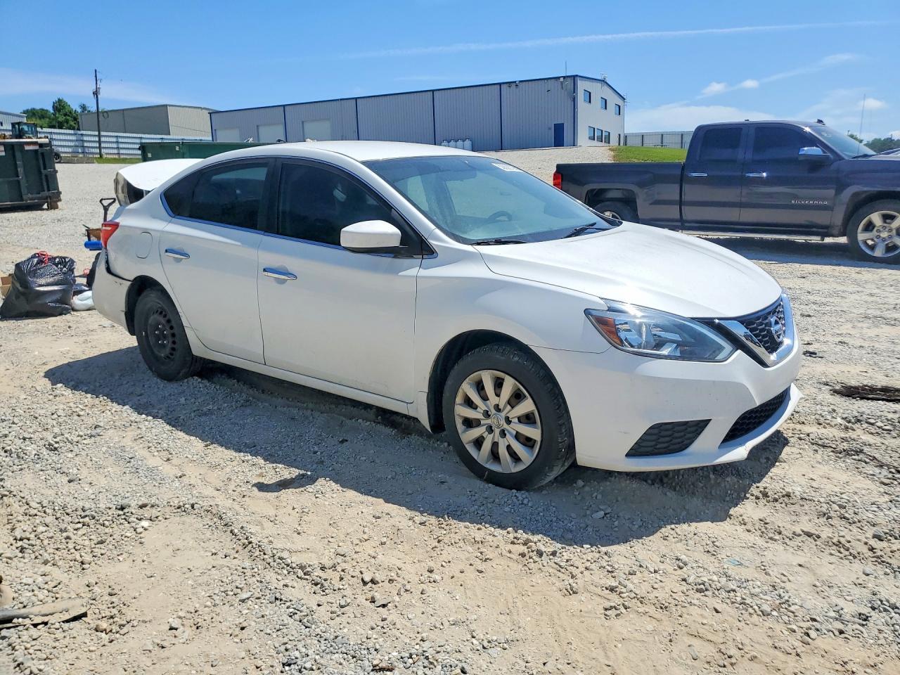 2019 Nissan Sentra S - zdjęcie 4