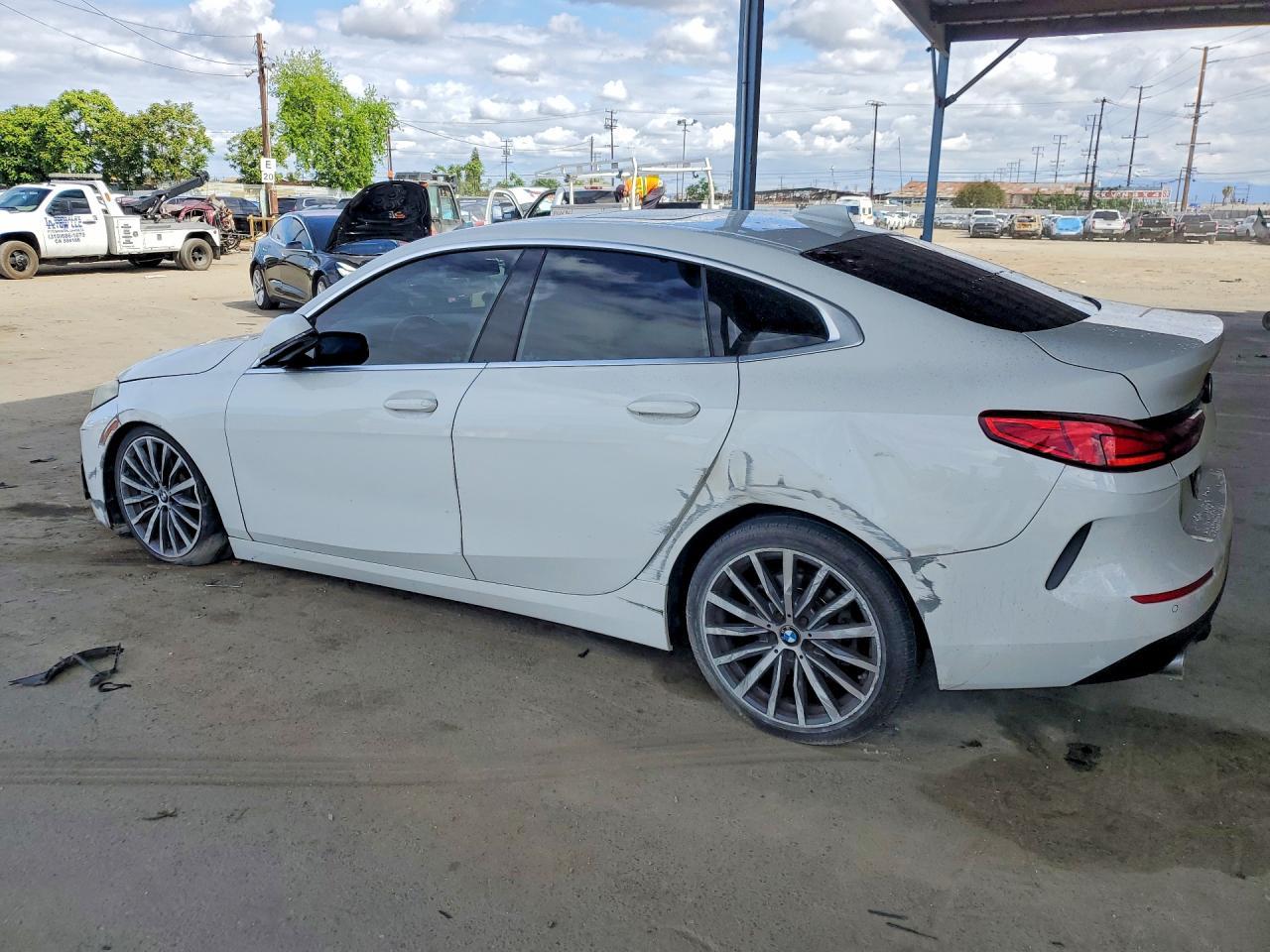 2021 BMW 228I - zdjęcie 2