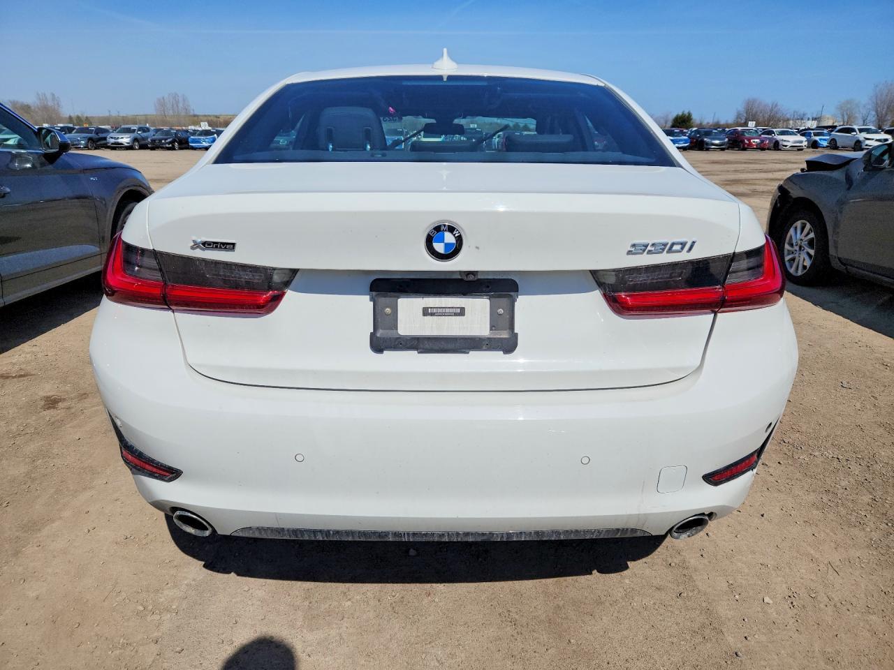 2021 BMW 330Xi - zdjęcie 6