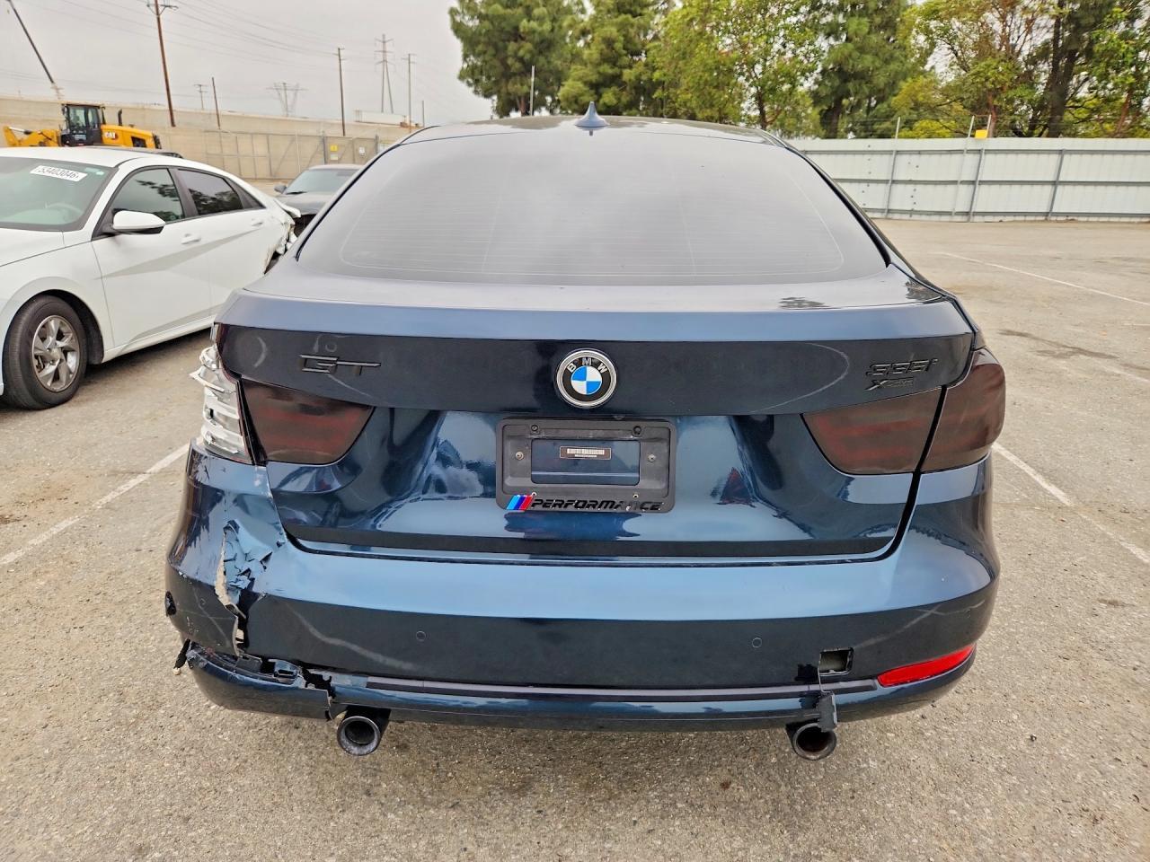 2016 BMW 335 Xigt - zdjęcie 6