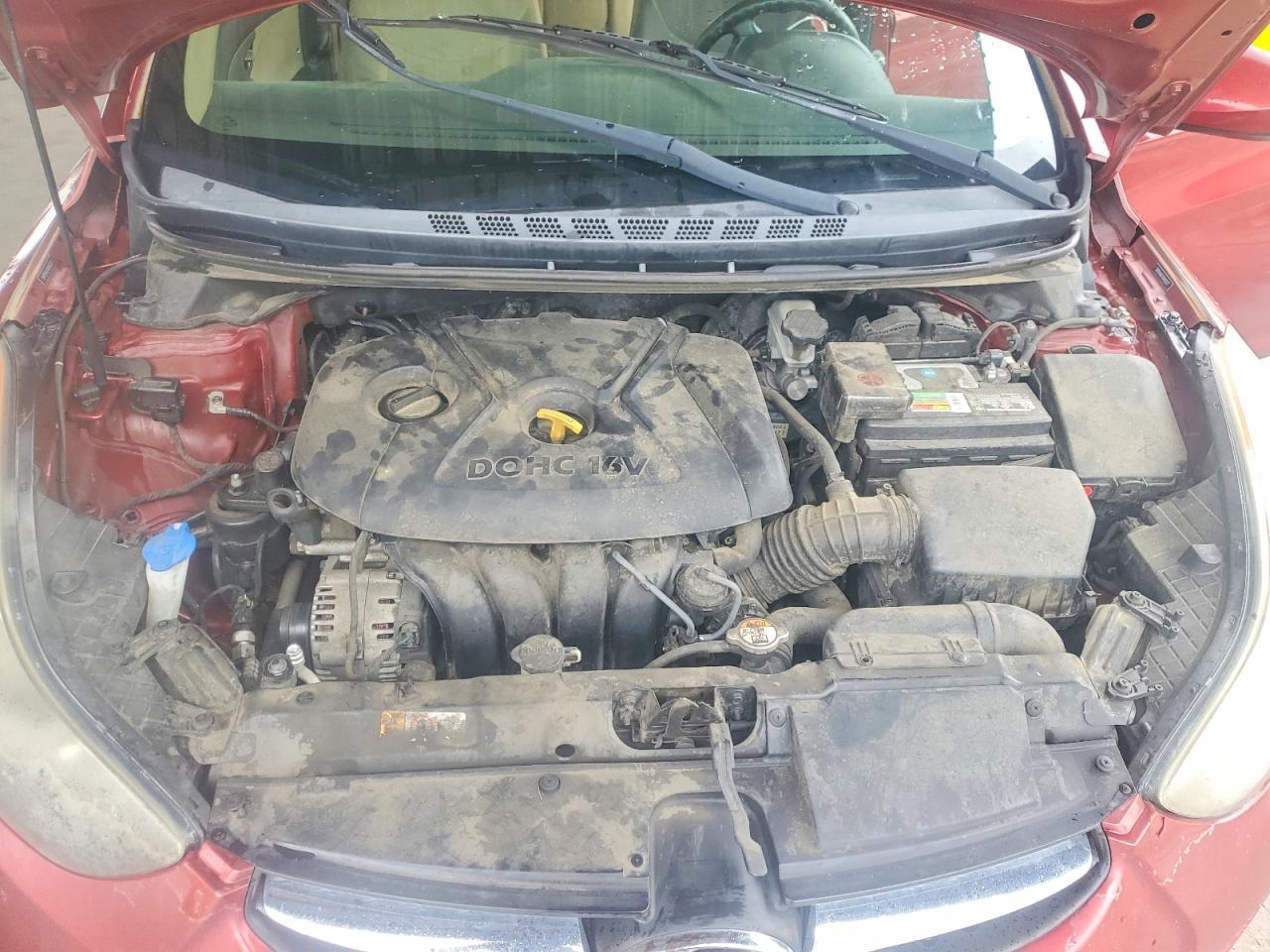 2013 Hyundai Elantra 4D - zdjęcie 11