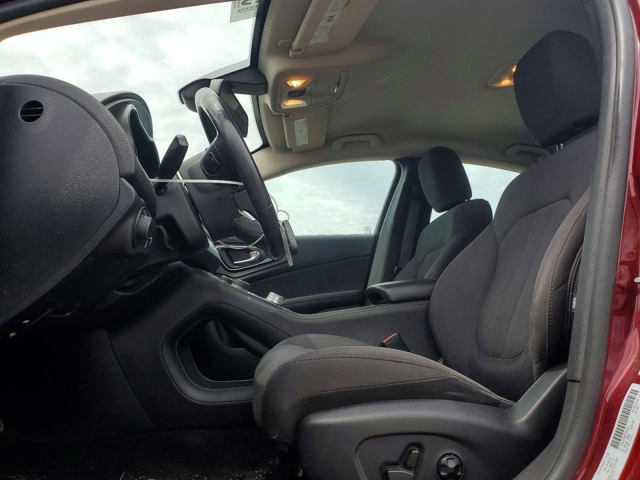 2016 Chrysler 200 Lx - zdjęcie 7