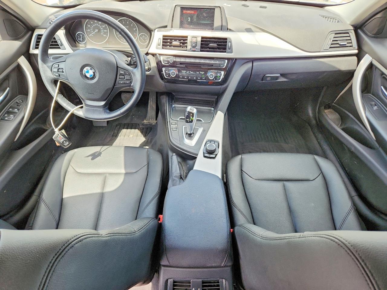 2018 BMW 320 Xi - zdjęcie 8