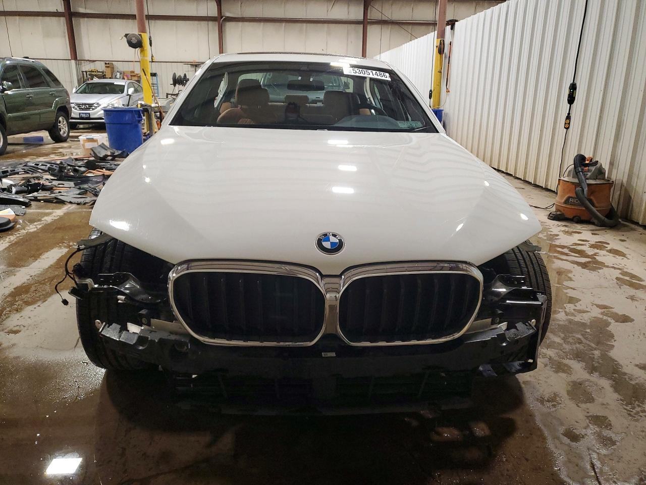 2022 BMW 530 Xi - zdjęcie 5