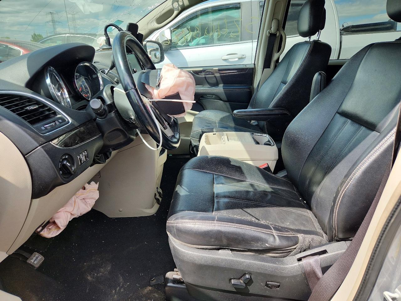 2014 Chrysler Town & Country Touring - zdjęcie 7