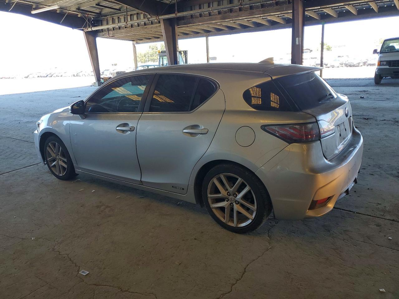 2015 Lexus Ct 200 - zdjęcie 2