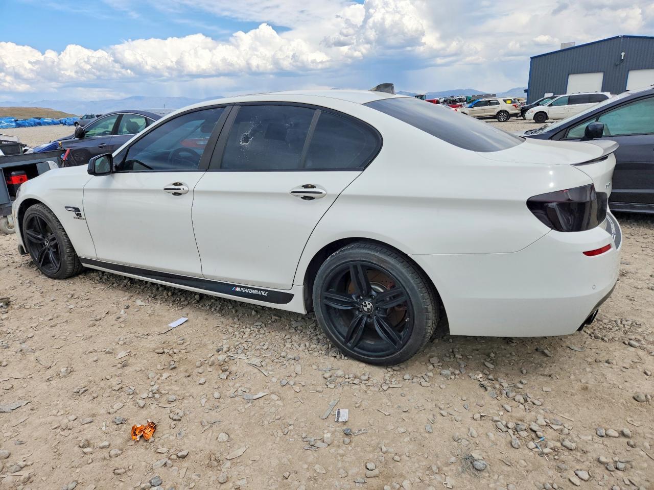 2013 BMW 550 Xi - zdjęcie 2