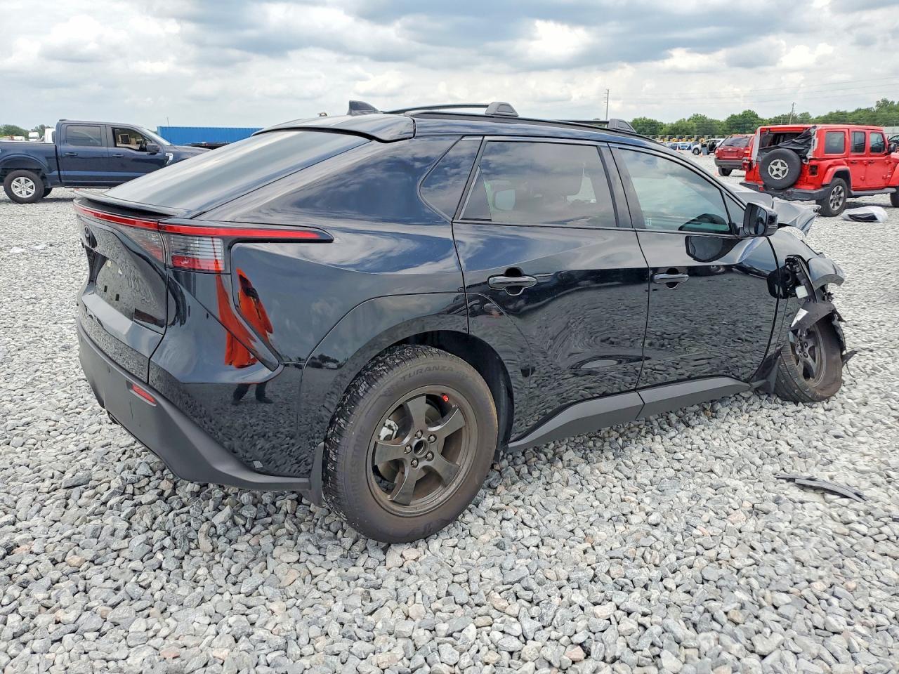 2026 Toyota Bz Xle Plus - zdjęcie 3