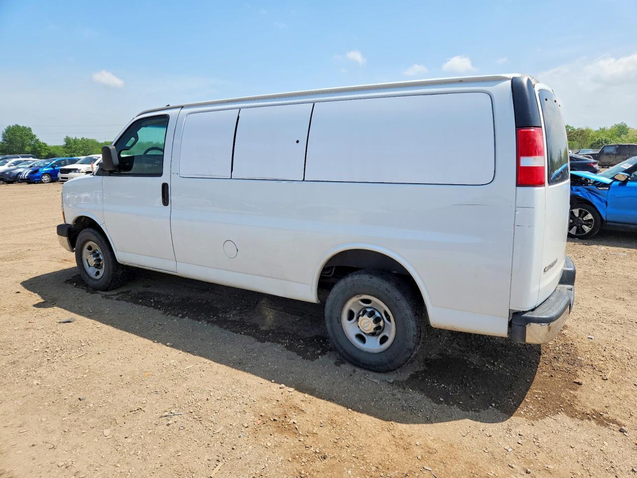 2017 Chevrolet Express G2500 Lt - zdjęcie 2