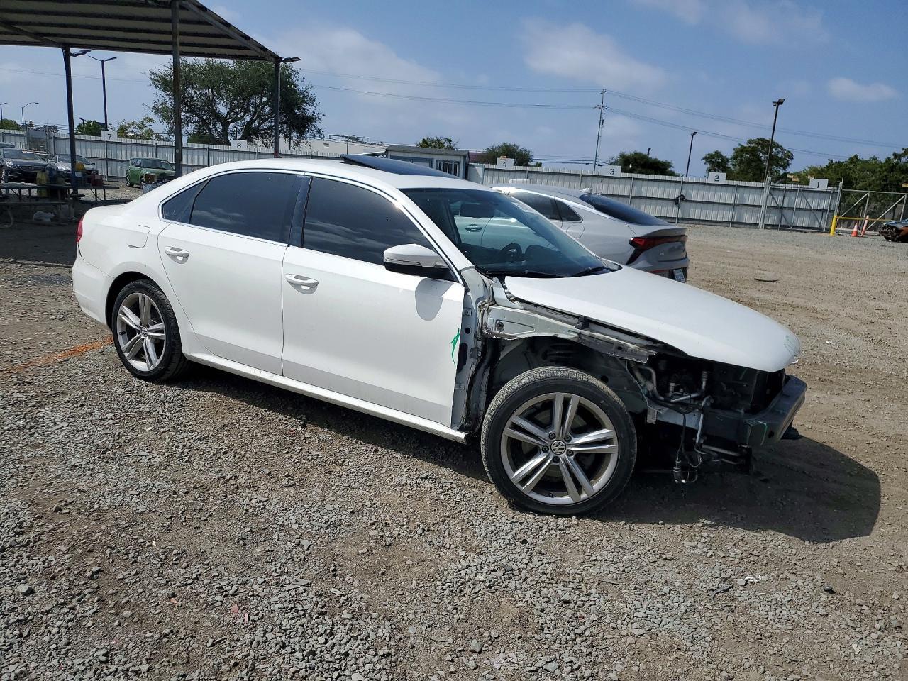 2014 Volkswagen Passat Se - zdjęcie 4