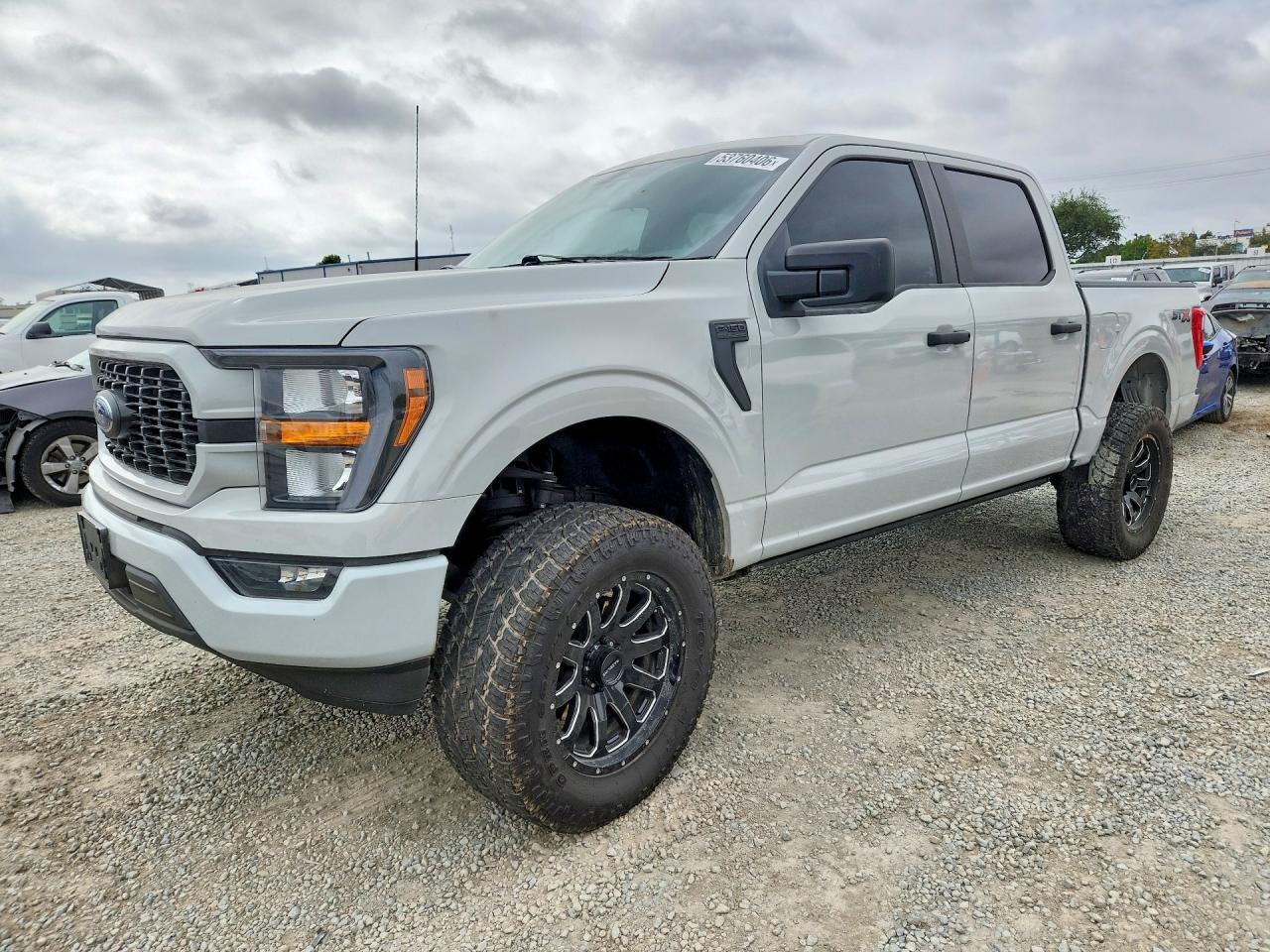 2023 Ford F150 - zdjęcie główne